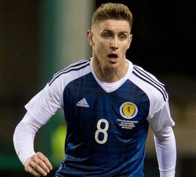 England could snatch Fulham midfielder Tom Cairney from Scotland