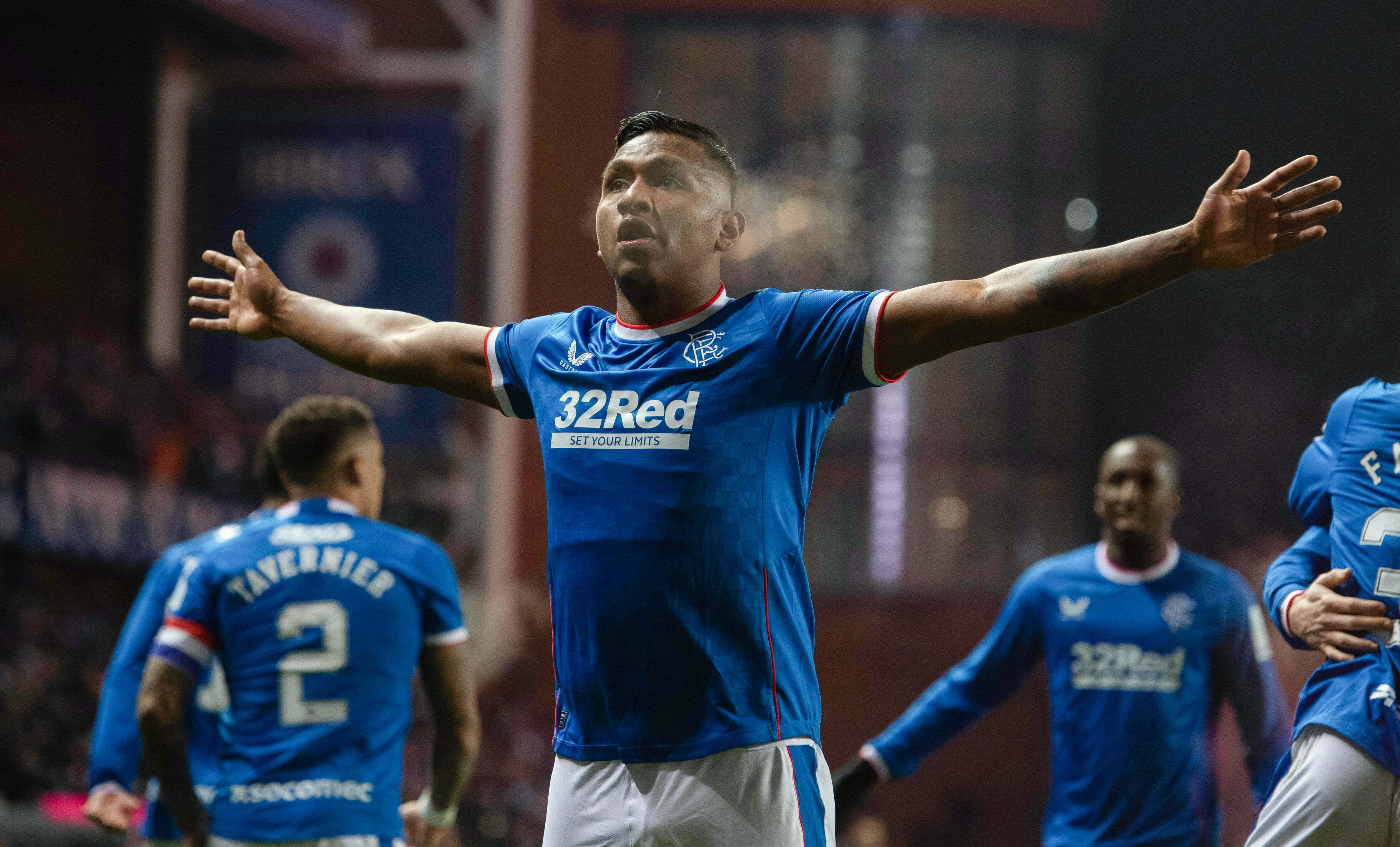 Beale begins Rangers reign with comeback victory over Hibs